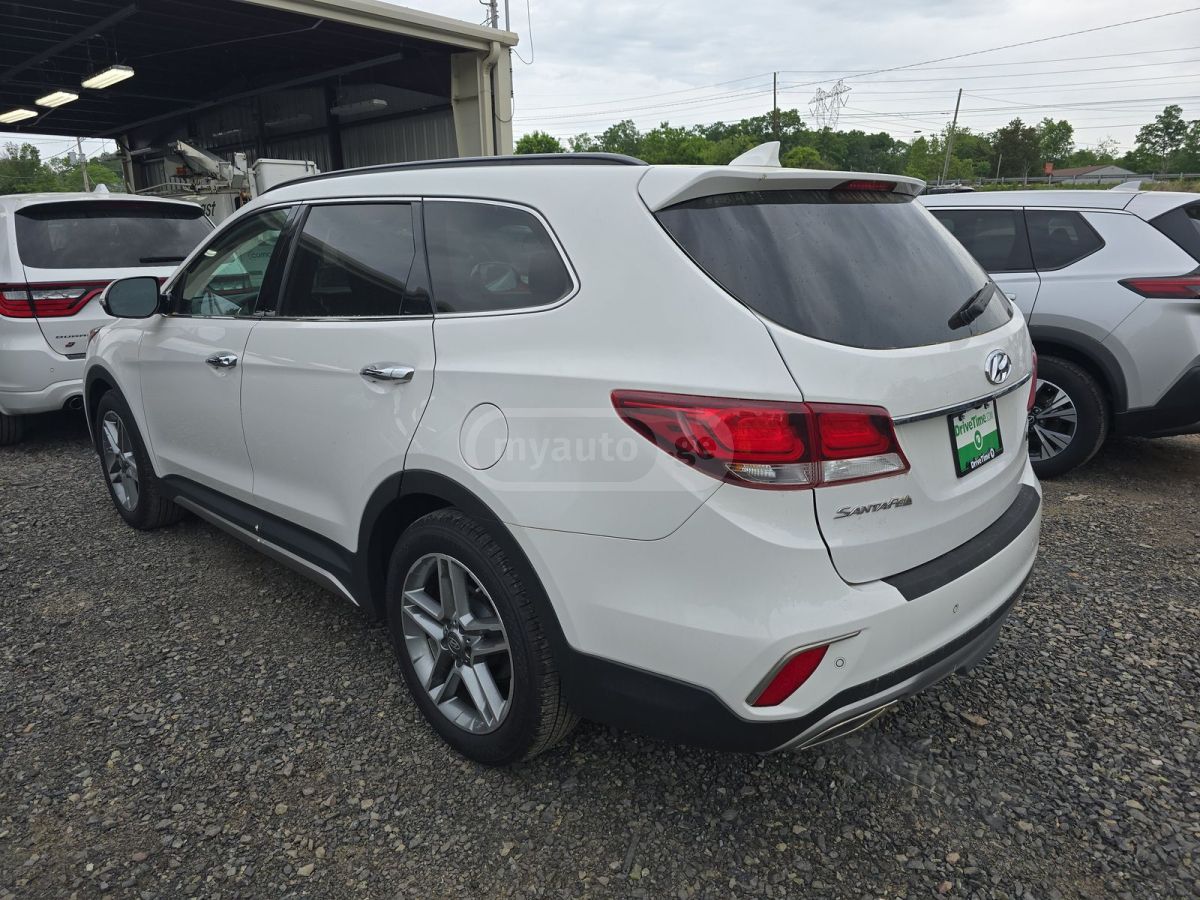 Hyundai Santa FE 2017 — photo 2