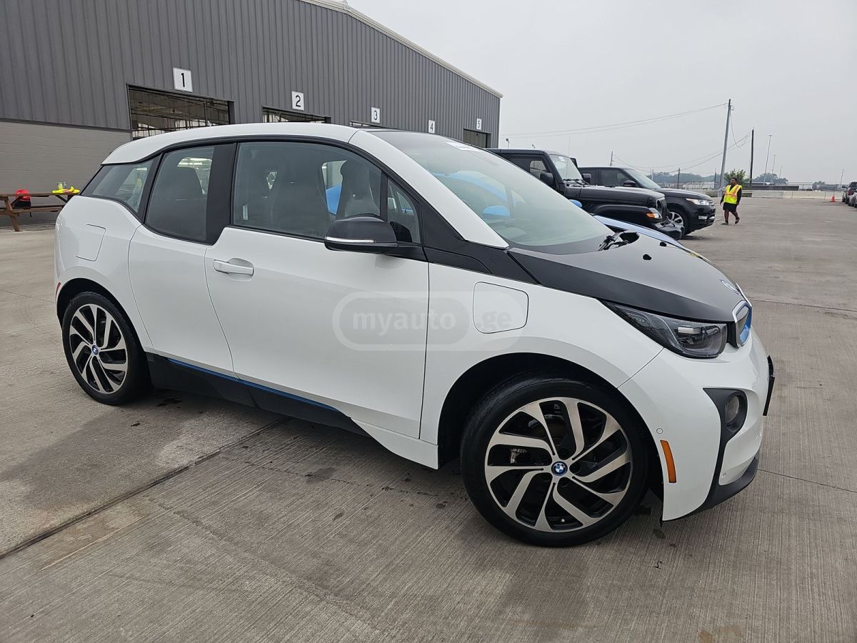 BMW i3