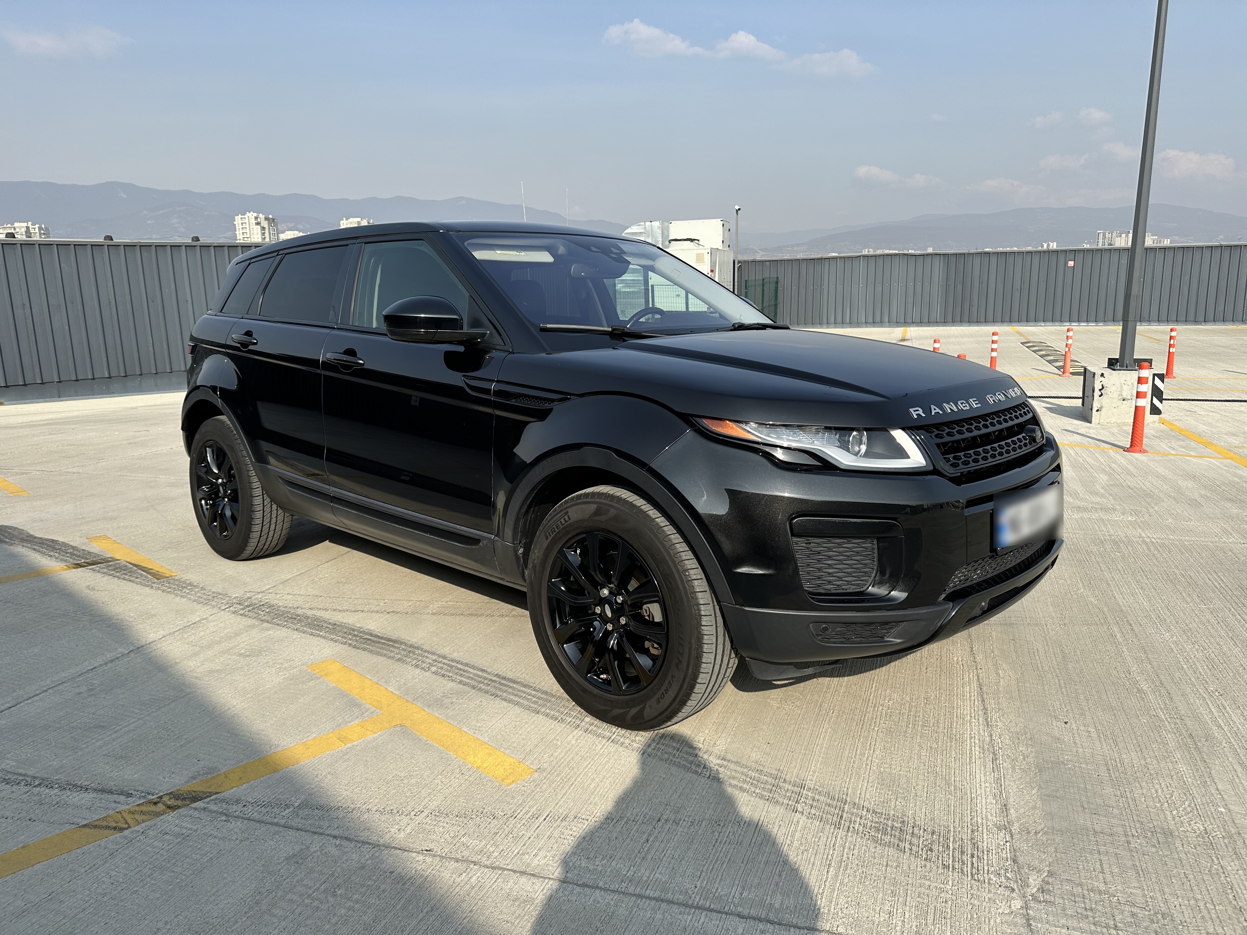 Land Rover Range Rover Evoque 2017 — photo 2