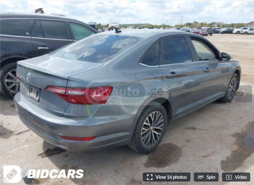 Volkswagen Jetta 2021 — photo 2