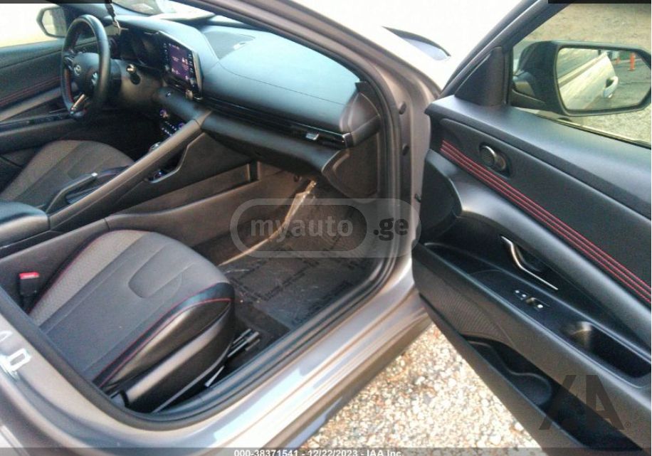 Hyundai Elantra 2021 — photo 2