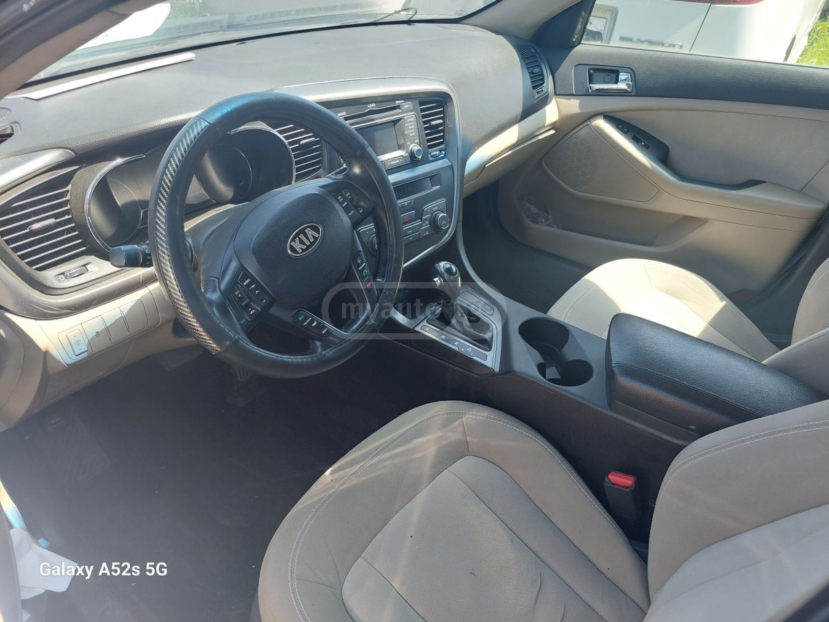 Kia Optima 2012 — photo 2