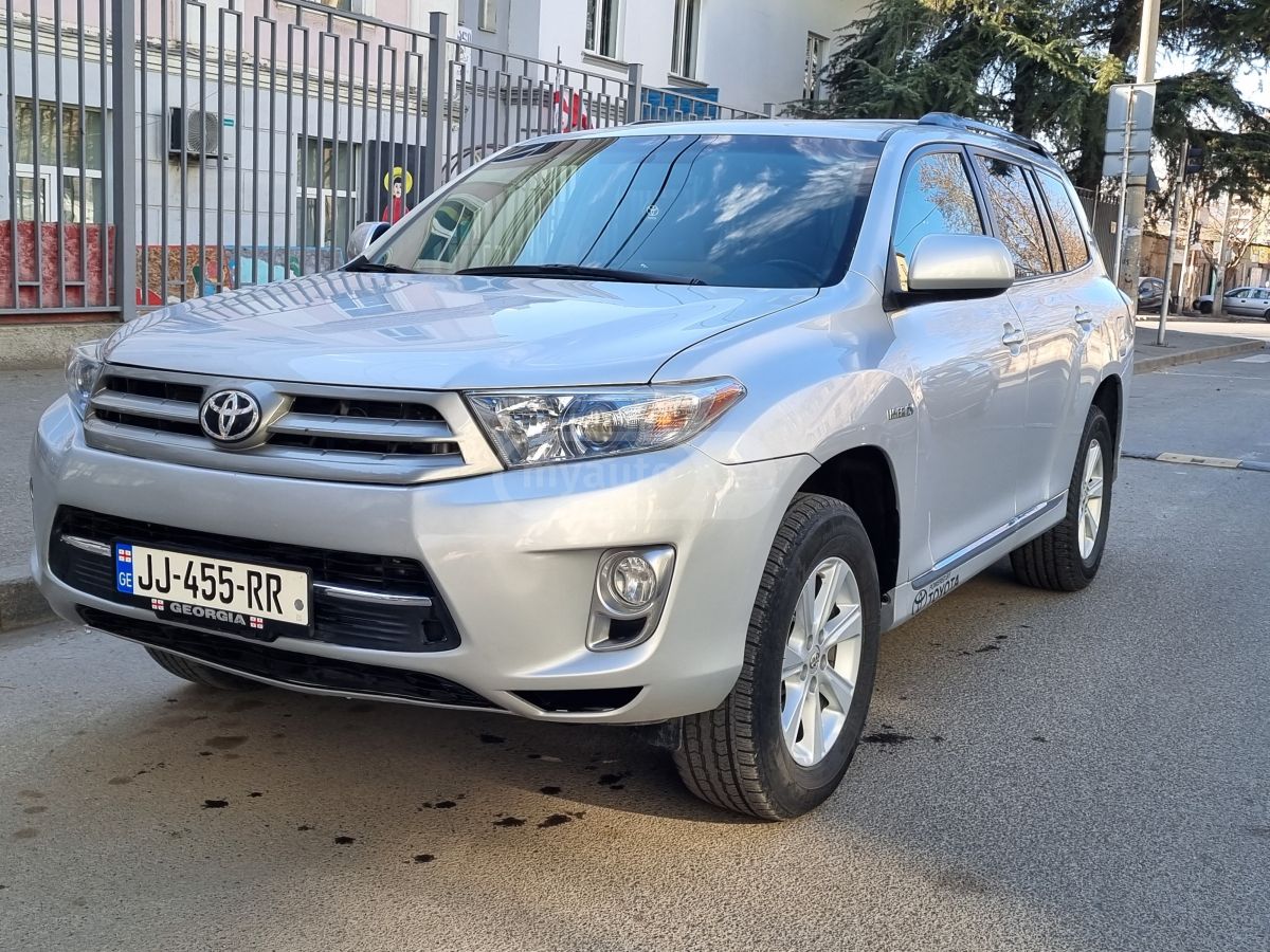 Toyota Highlander 2013 — photo 2