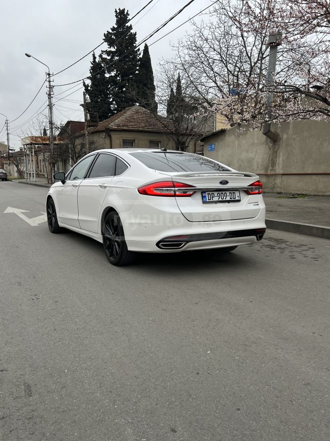 Ford Fusion 2019 — photo 2
