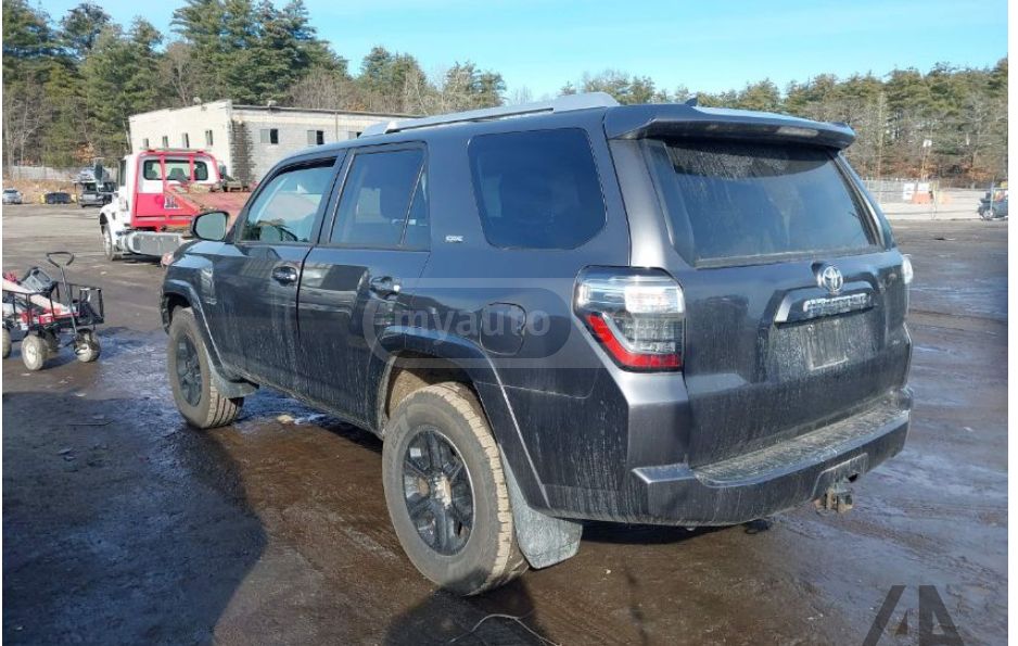 Toyota 4Runner 2018 — photo 2