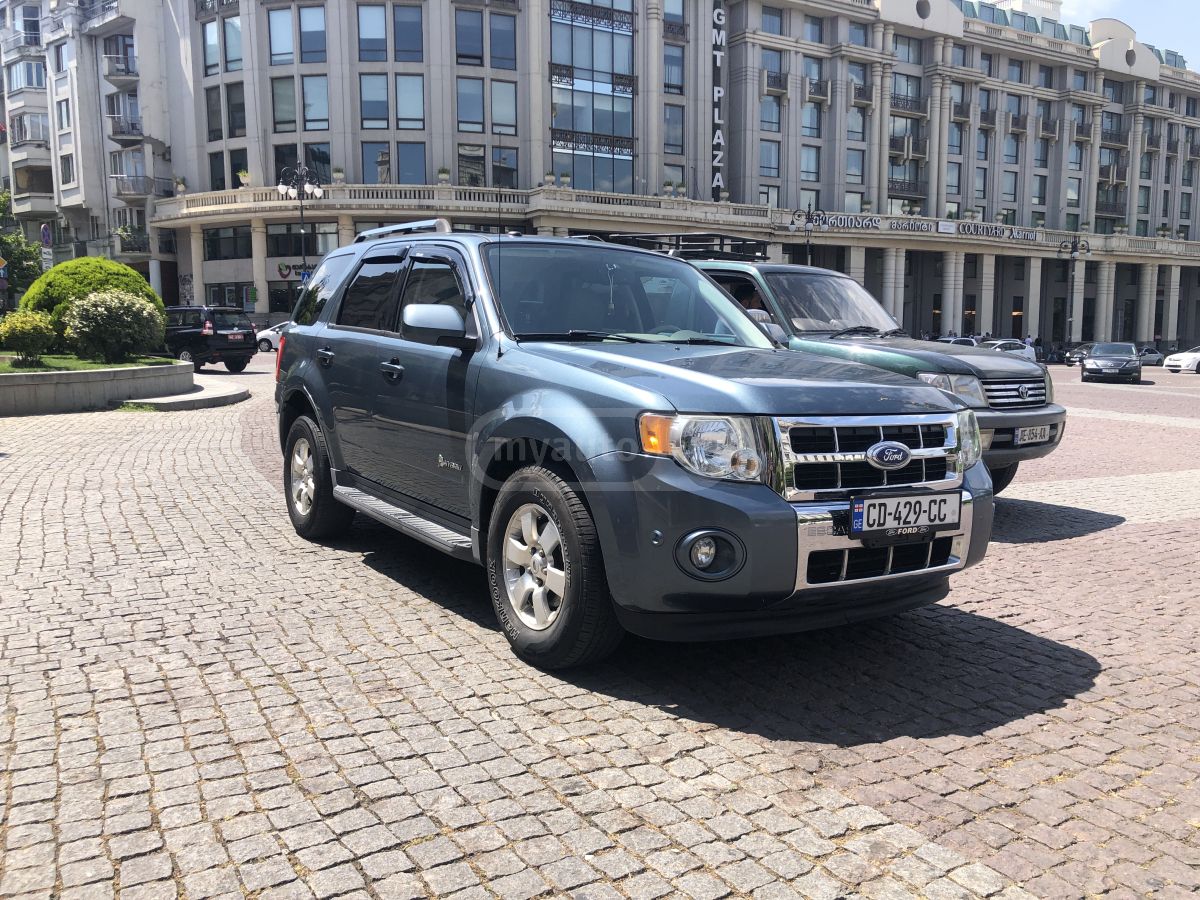 Ford Escape 2012 — photo 2