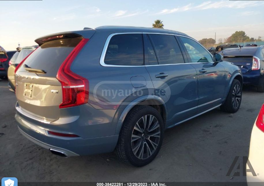 Volvo XC90 2020 — photo 2