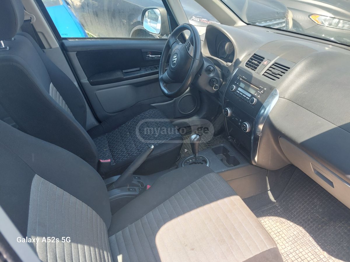Suzuki SX4 2013 — photo 2