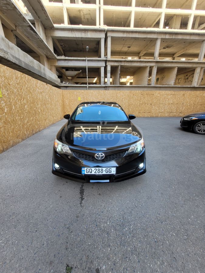 Toyota Camry 2014 — photo 2