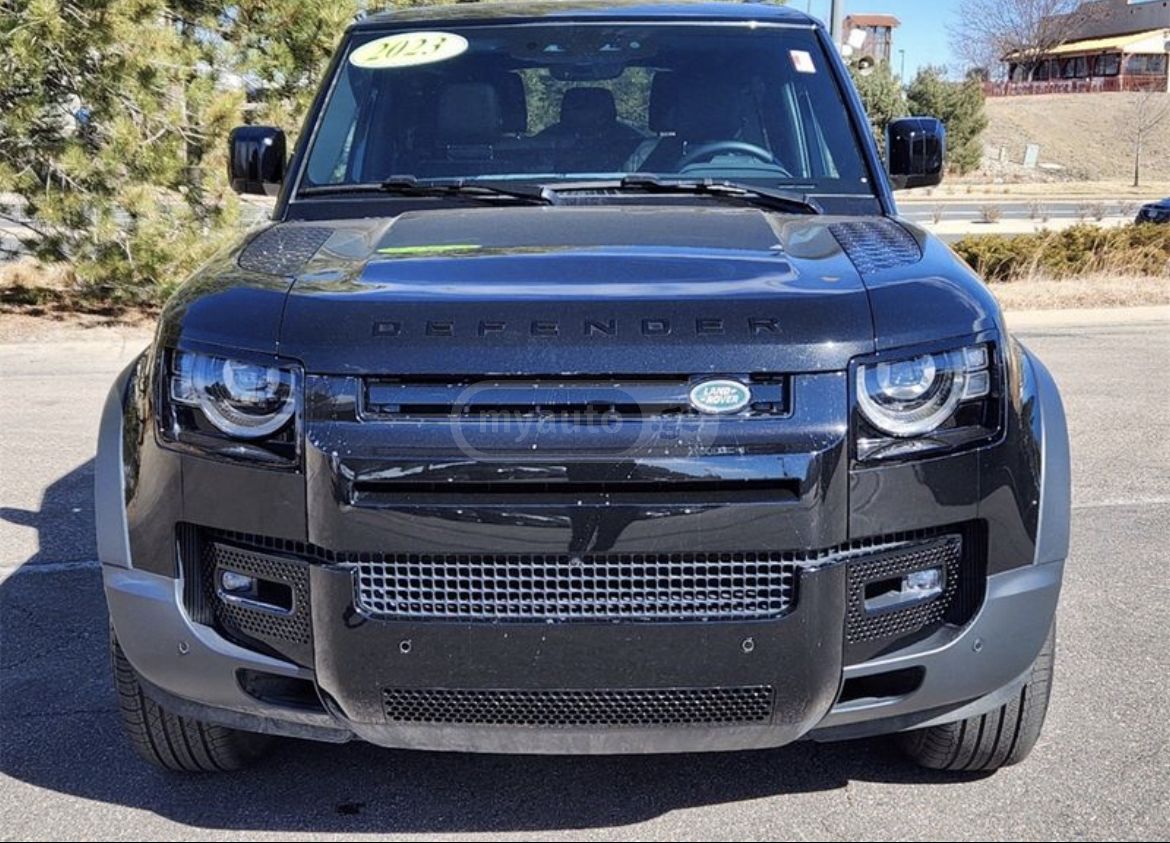 Land Rover Defender 90 2023 — photo 2