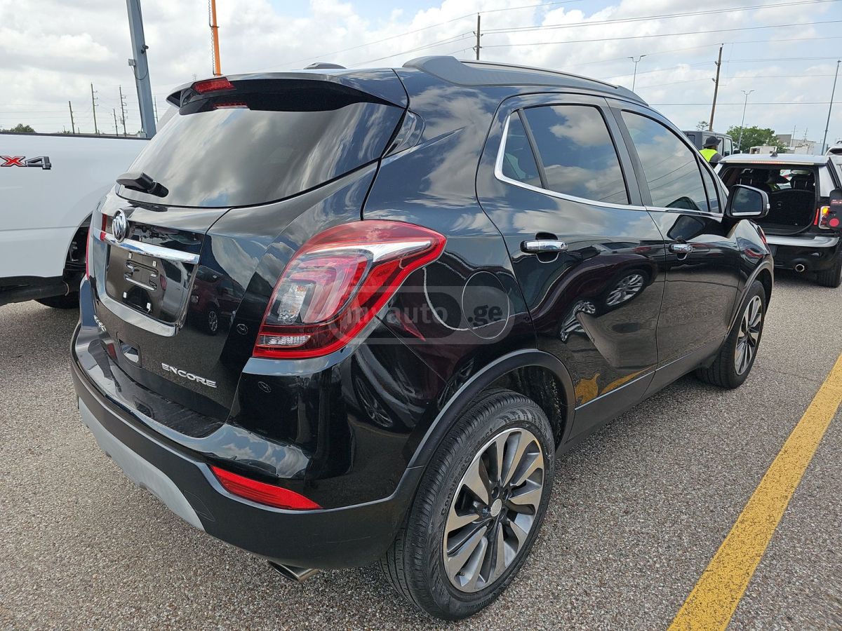 Buick Encore 2017 — photo 2