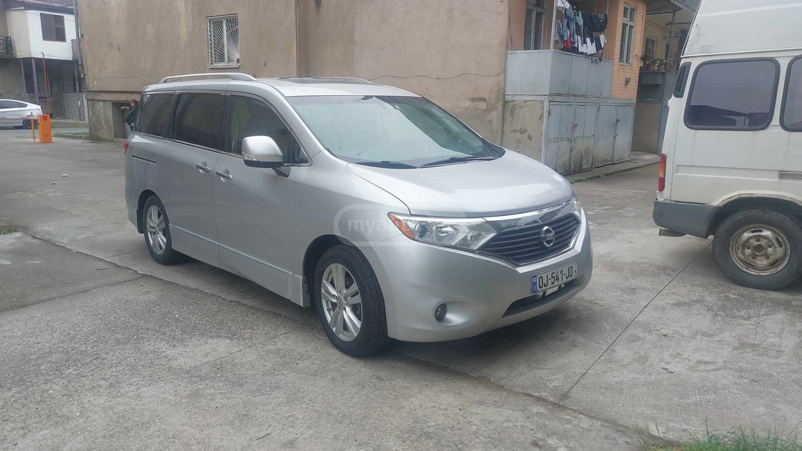Nissan Quest 2017 — photo 2