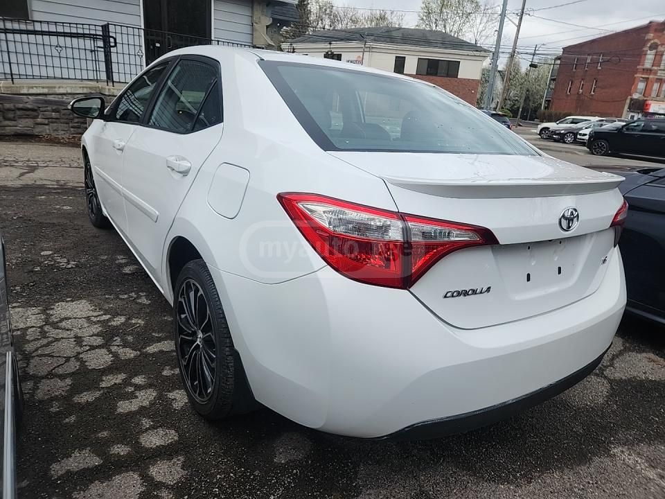 Toyota Corolla 2016 — photo 2