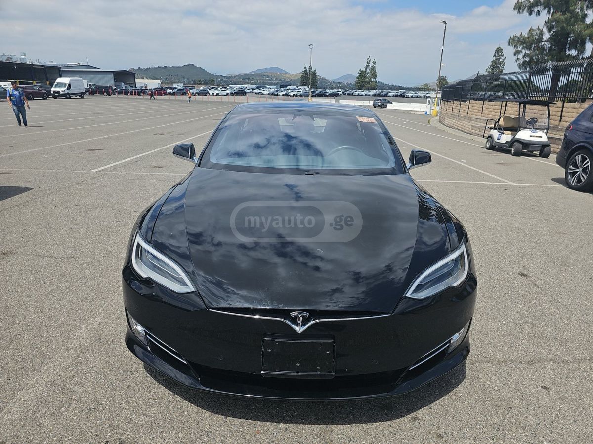 Tesla Model S 2018 — photo 2