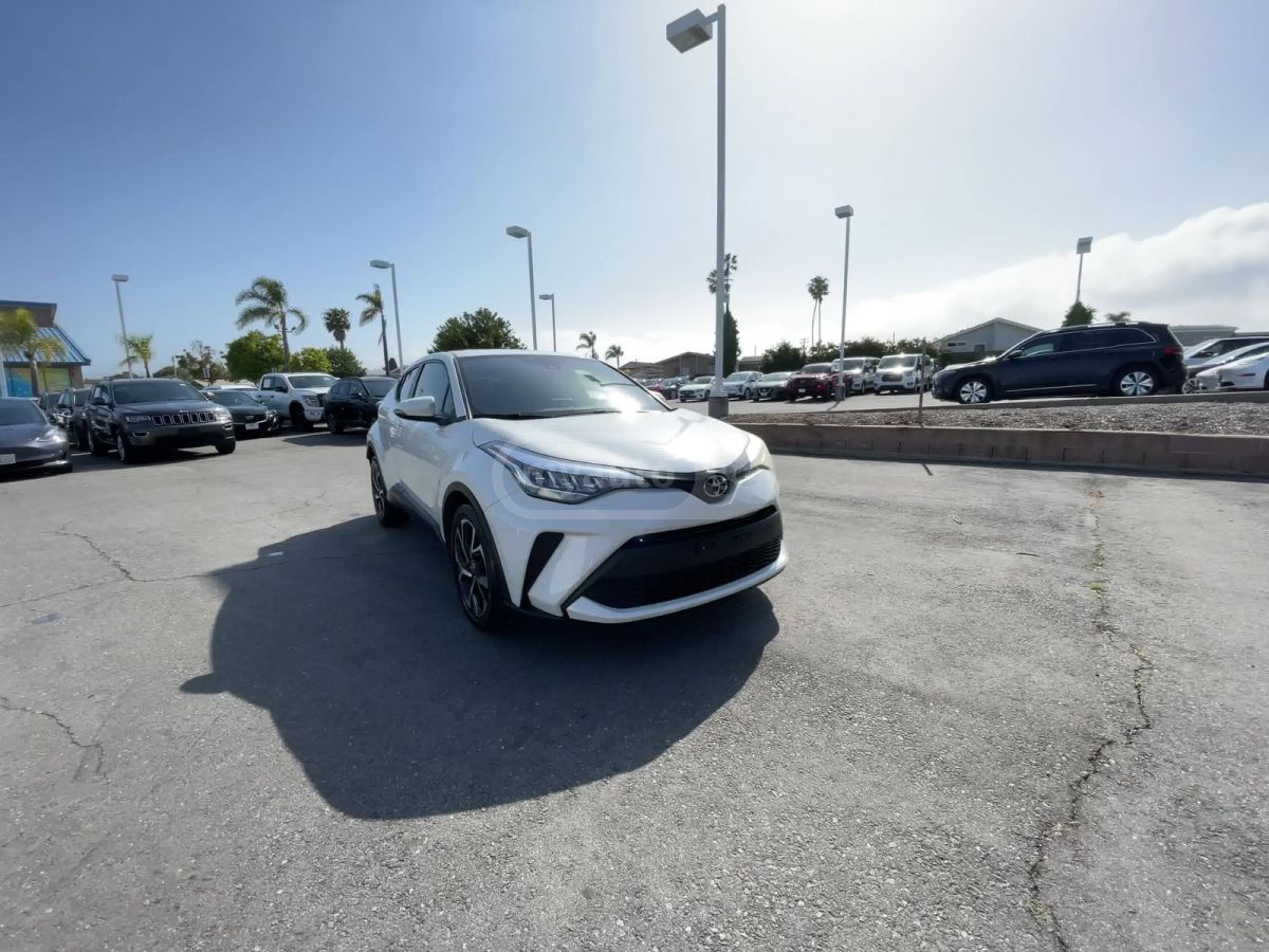 Toyota CHR 2020 — photo 2