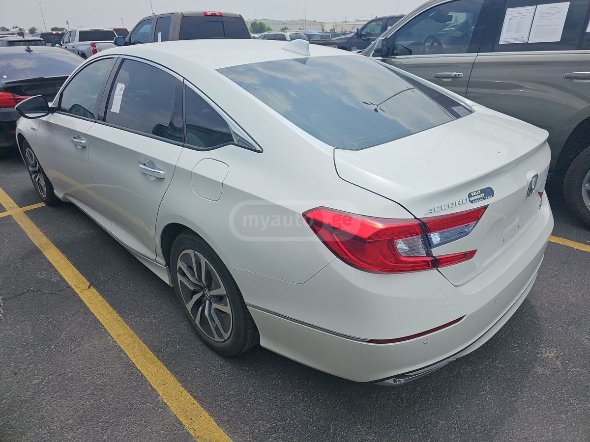 Honda Accord 2019 — photo 2