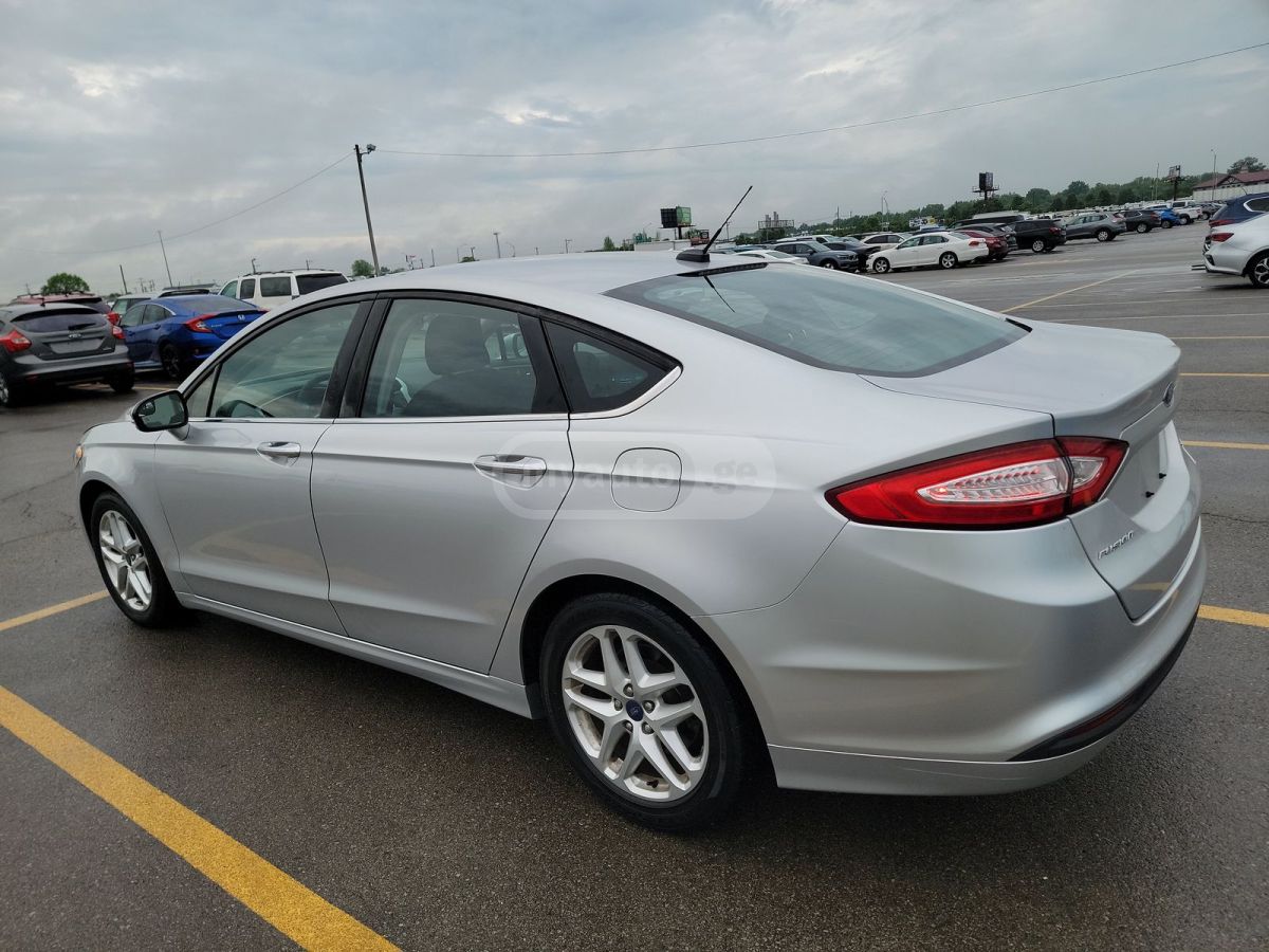 Ford Fusion 2015 — photo 2
