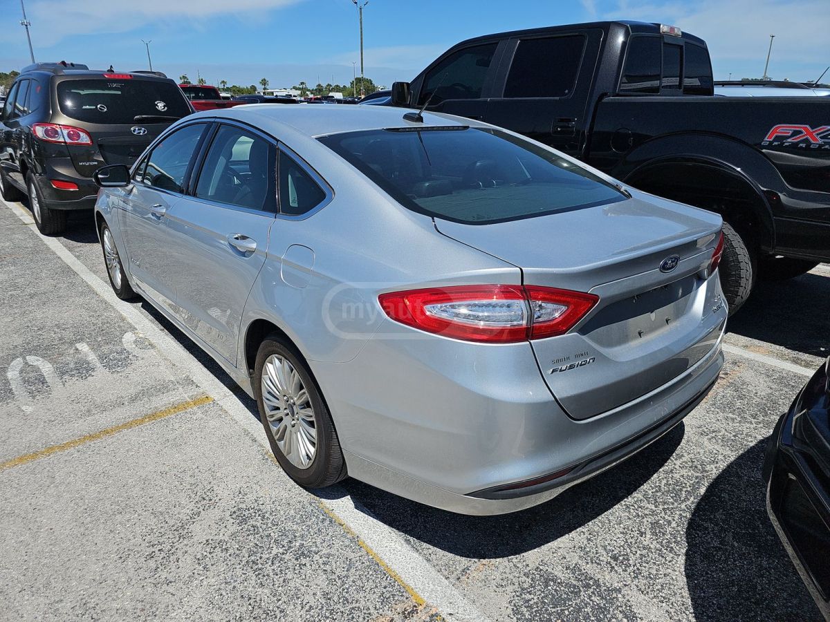 Ford Fusion 2014 — photo 2