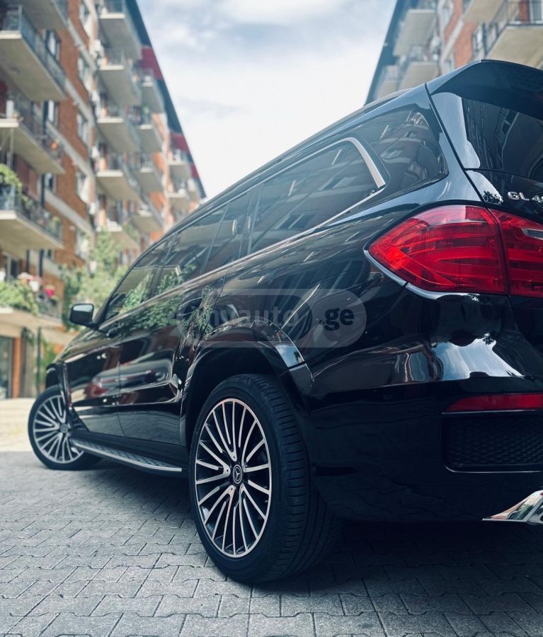 Mercedes-Benz GL 450 2018 — photo 2