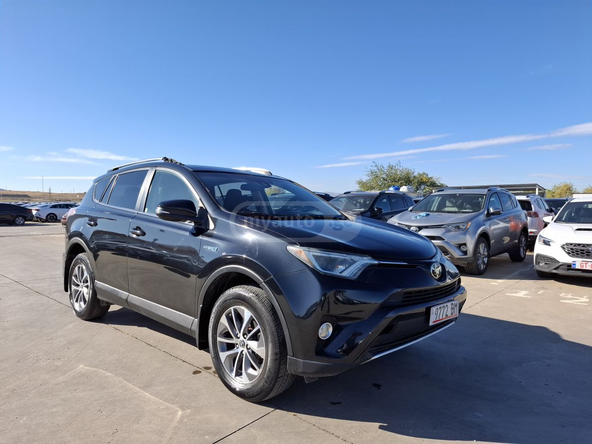 Toyota RAV 4 2018 — photo 2