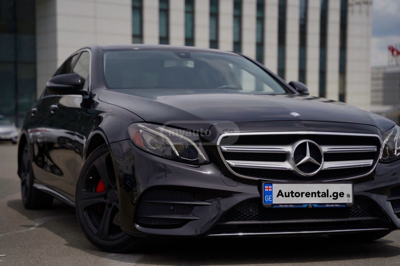 Mercedes-Benz E 300 2017 — photo 2