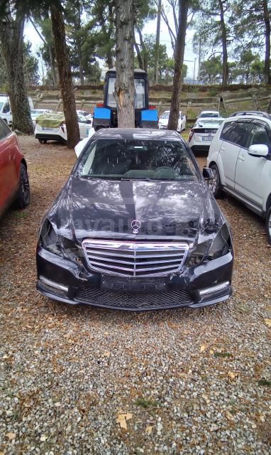Mercedes-Benz E 350 2012 — photo 2