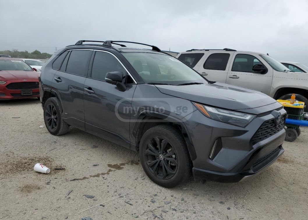 Toyota RAV4 2023 — photo 2