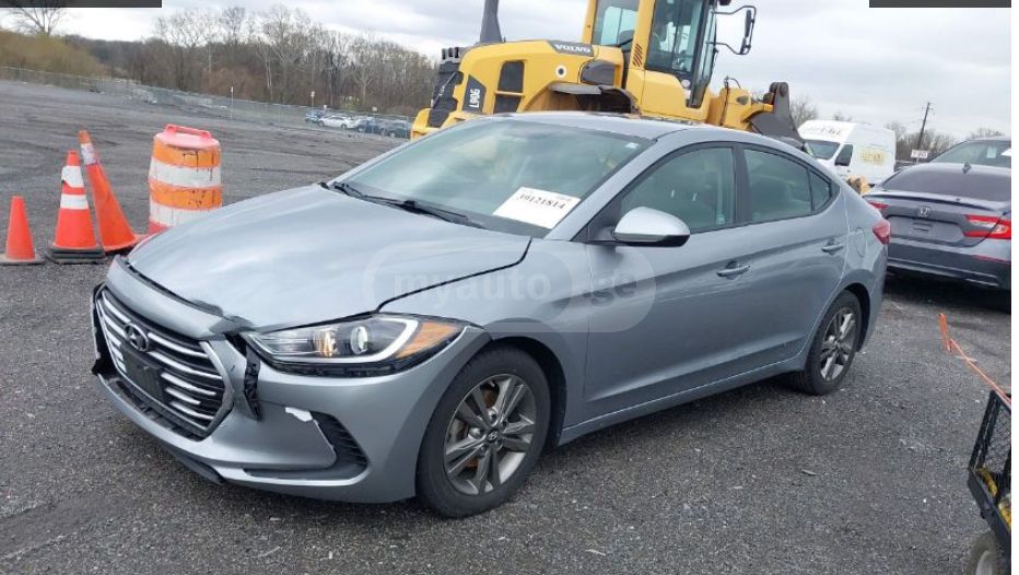 Hyundai Elantra 2017 — photo 2