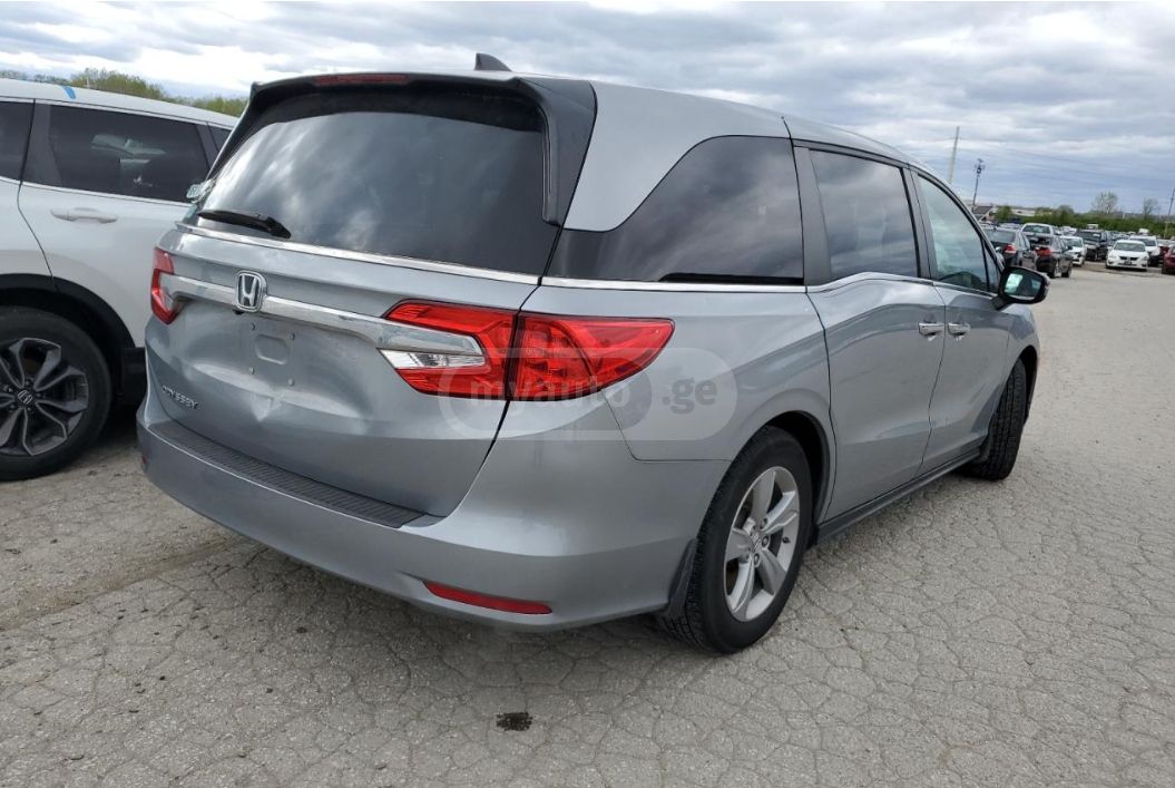 Honda Odyssey 2019 — photo 2