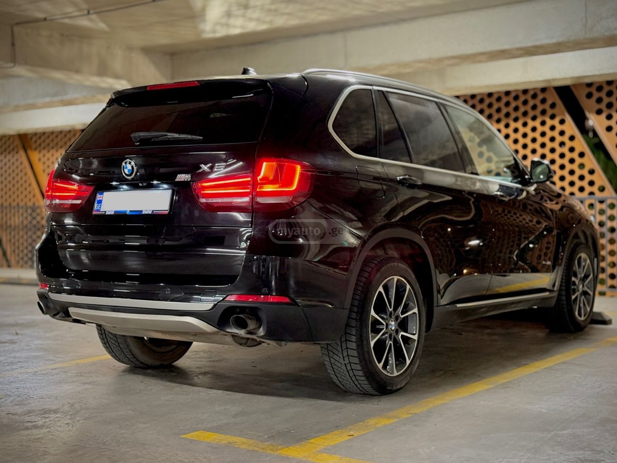 BMW X5 2016 — photo 2