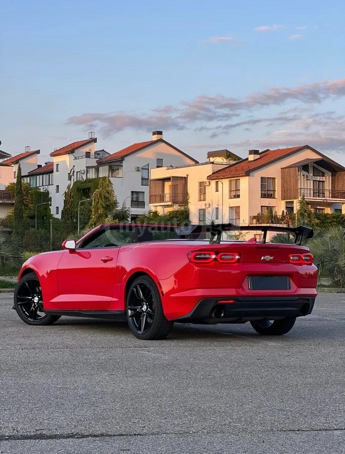 Chevrolet Camaro 2019 — photo 2
