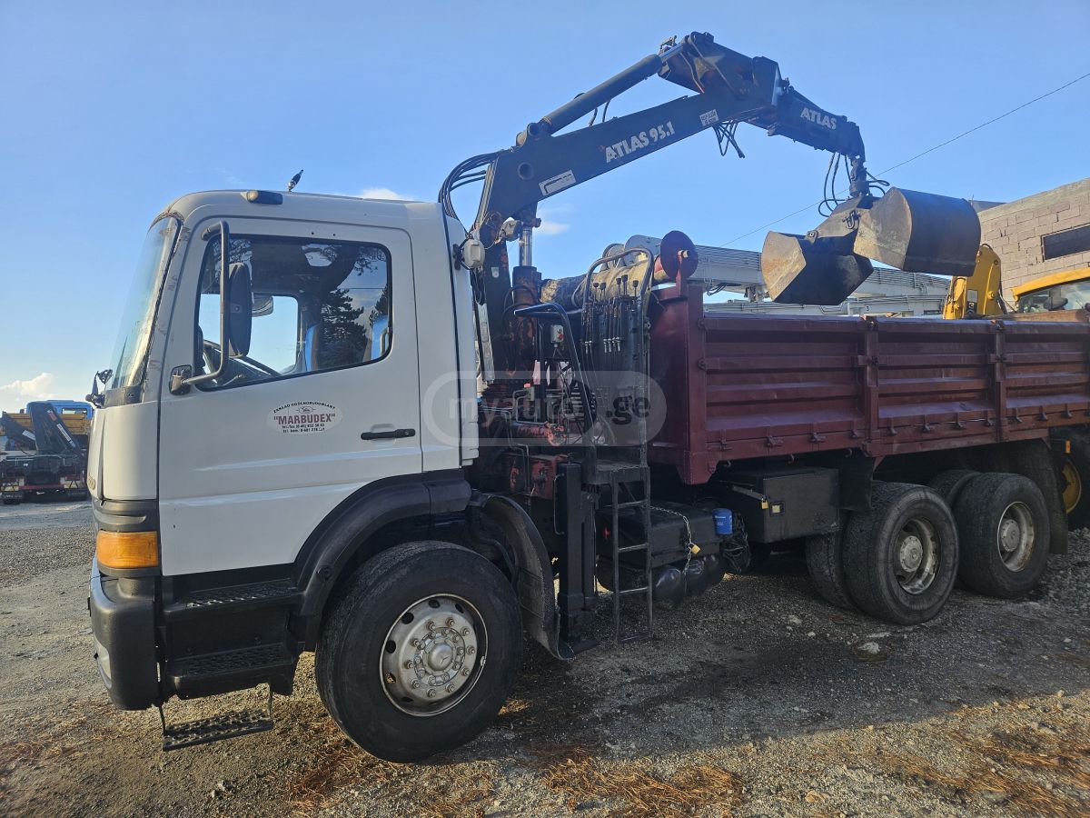 Mercedes-Benz Atego 2001 — photo 2