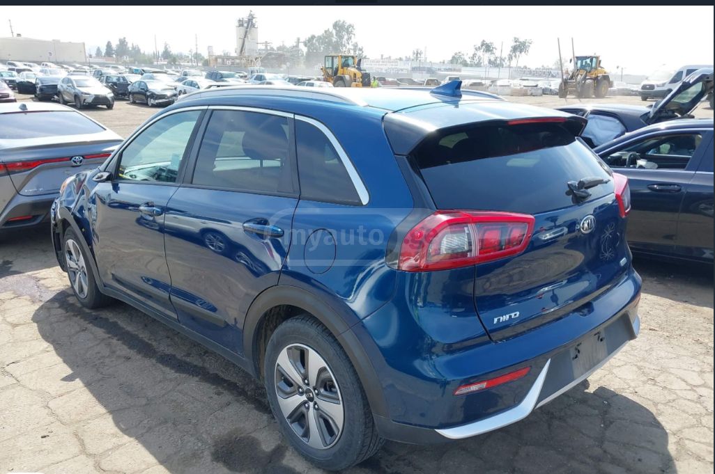 Kia Niro 2019 — photo 2