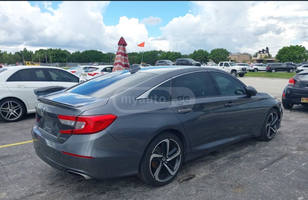 Honda Accord 2020 — photo 2