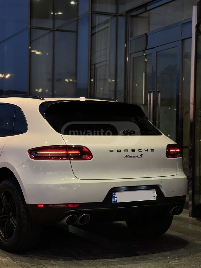 Porsche Macan 2017 — photo 2