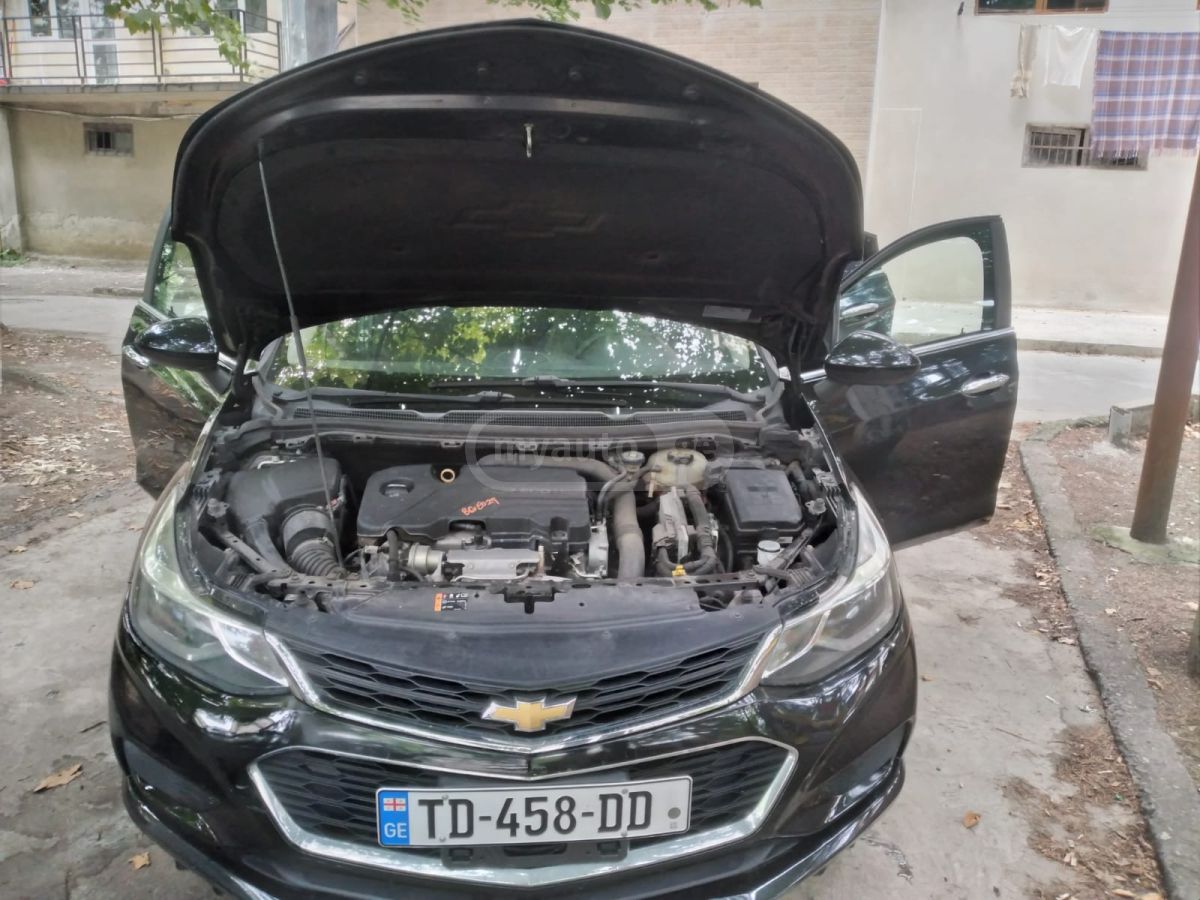 Chevrolet Cruze 2017 — photo 2