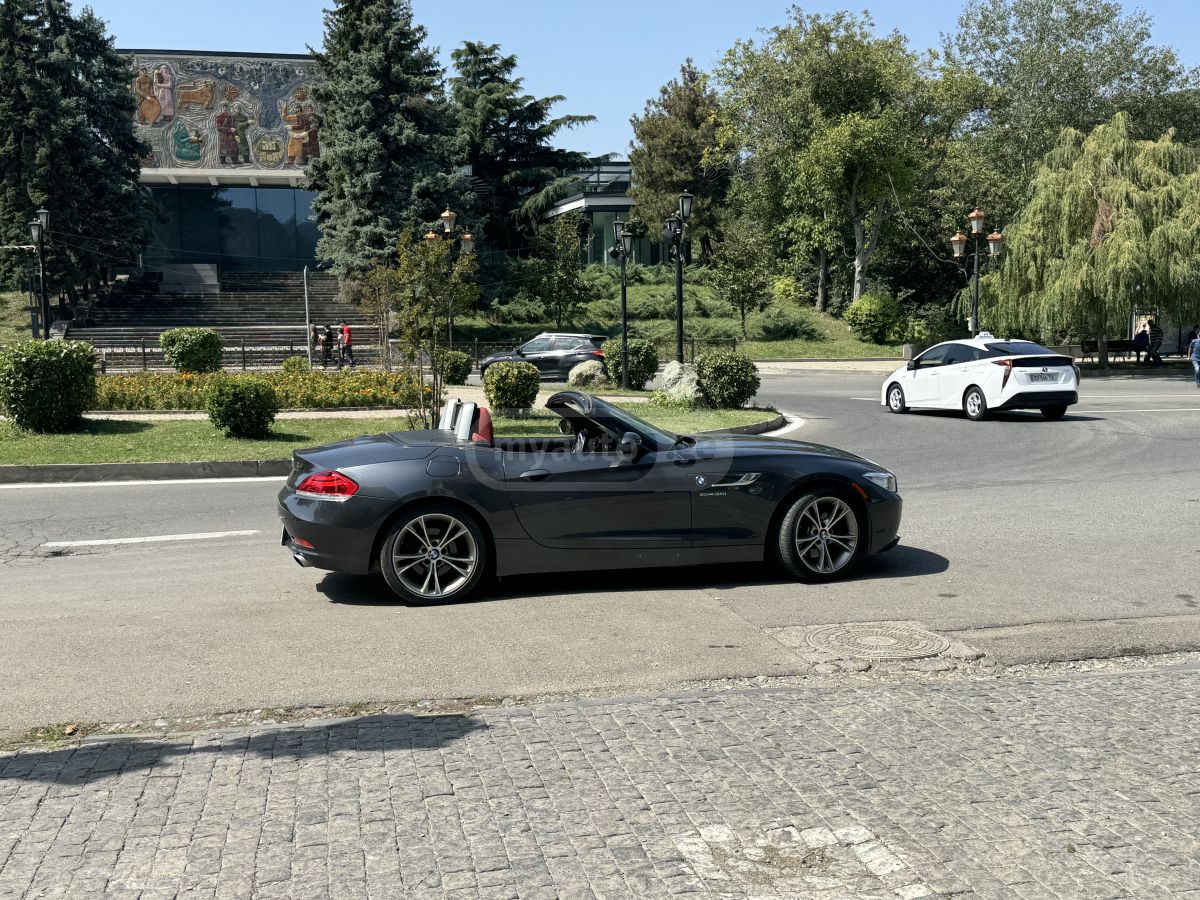 BMW Z4 2015 — photo 2
