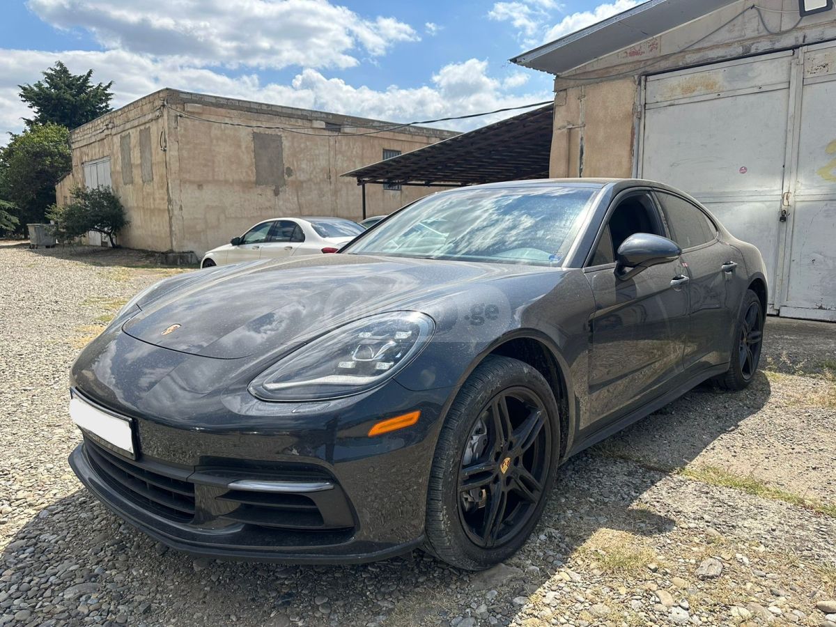 Porsche Panamera 2017 — photo 2