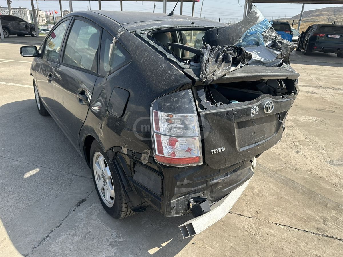 Toyota Prius 2005 — photo 2