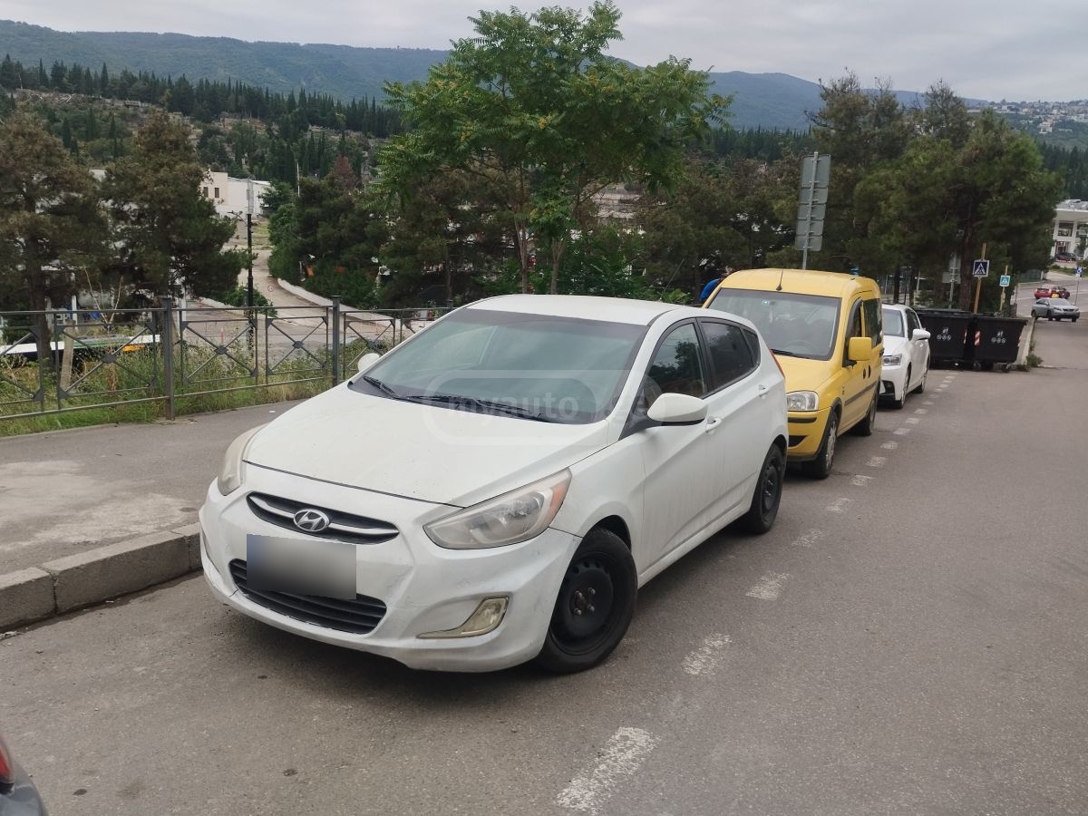 Hyundai Accent 2016 — photo 2