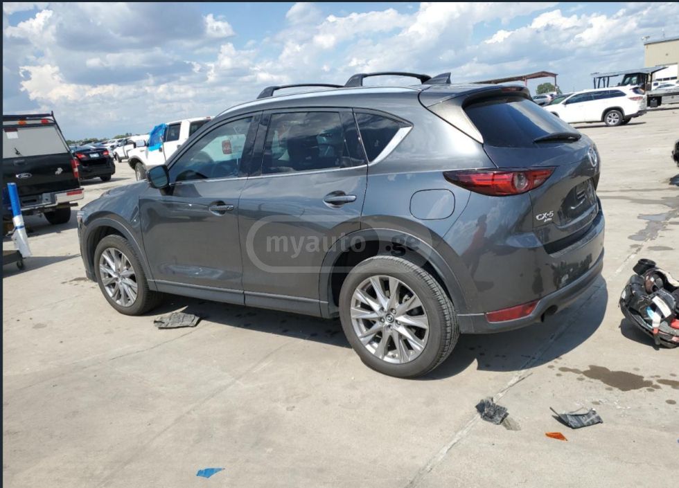 Mazda CX-5 2018 — photo 2