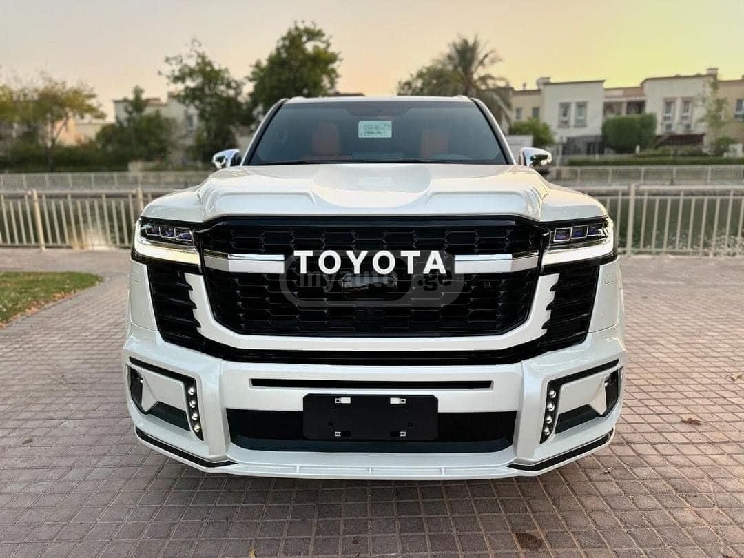 Toyota Land Cruiser 2024 — photo 2