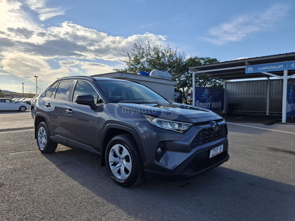 Toyota RAV 4 2019 — photo 2