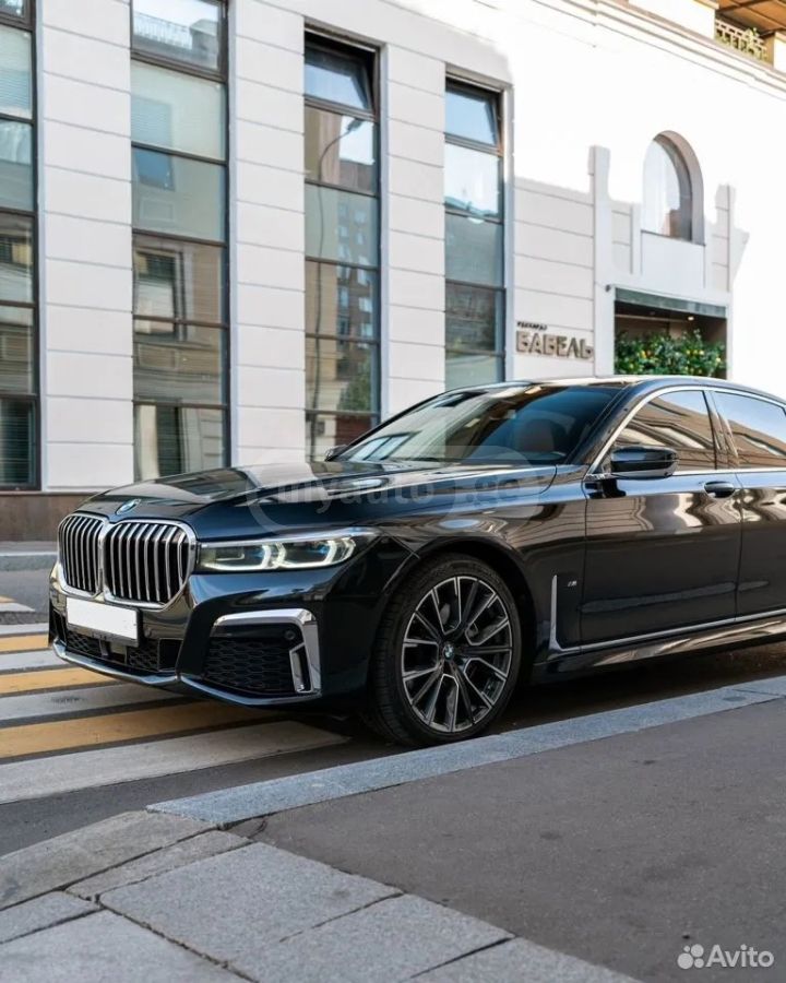 BMW 740 2023 — photo 2