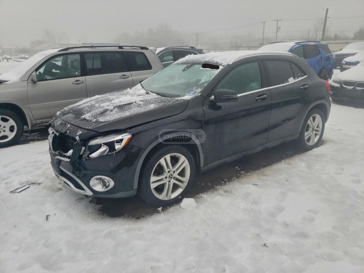 Mercedes-Benz GLA 250 2018 — photo 2