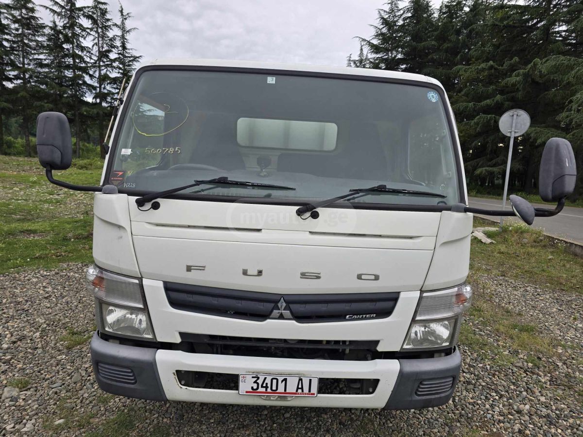 Mitsubishi Canter 2011 — photo 2