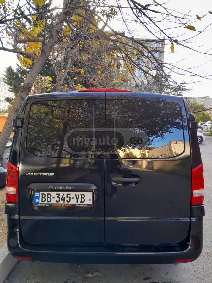Mercedes-Benz Metris Passenger Van 2017 — photo 2