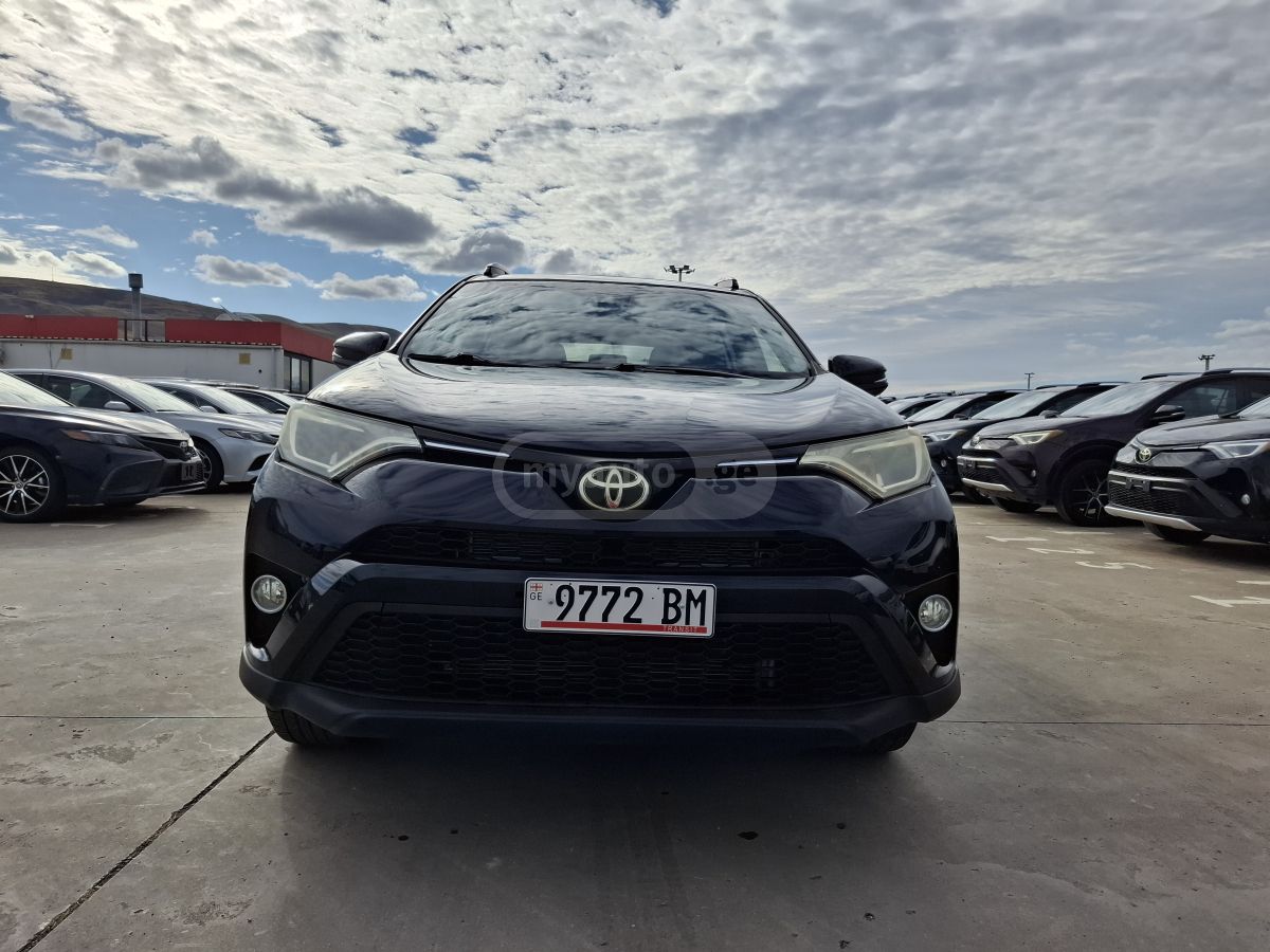 Toyota RAV4 2017 — photo 2