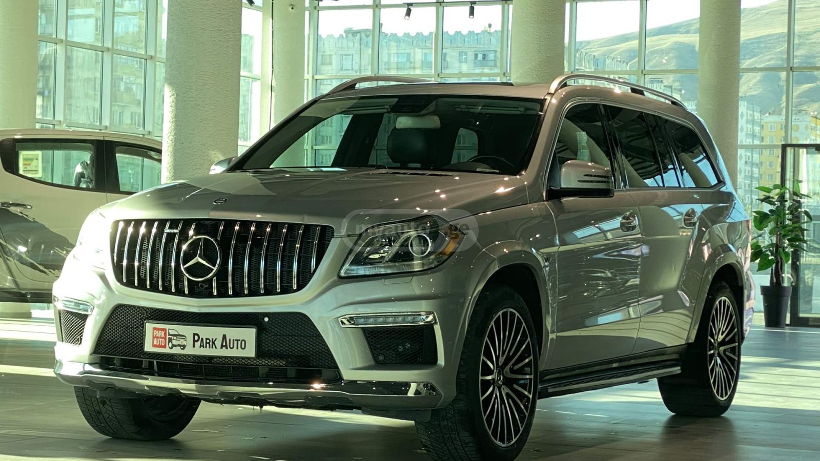 Mercedes-Benz GL 500 2013 — photo 2