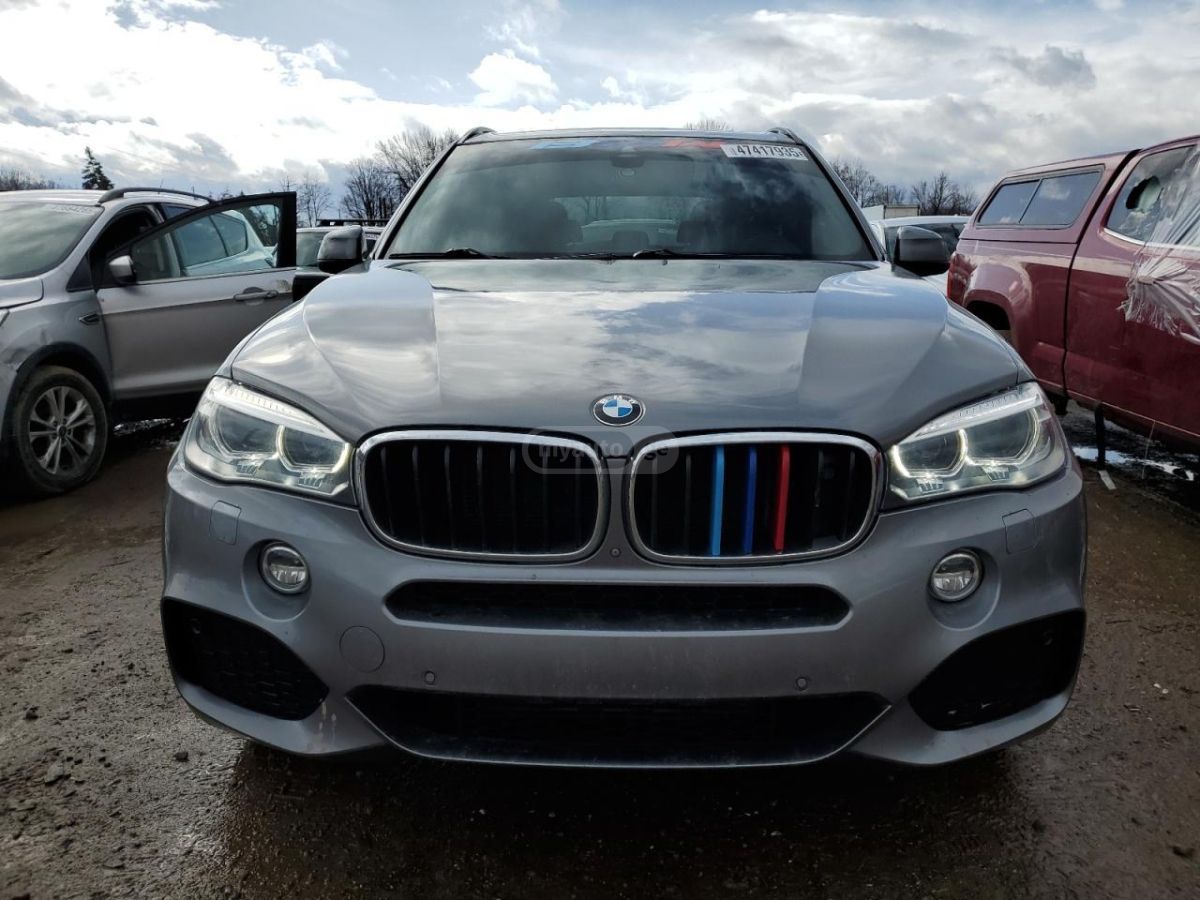 BMW X5 2016 — photo 2